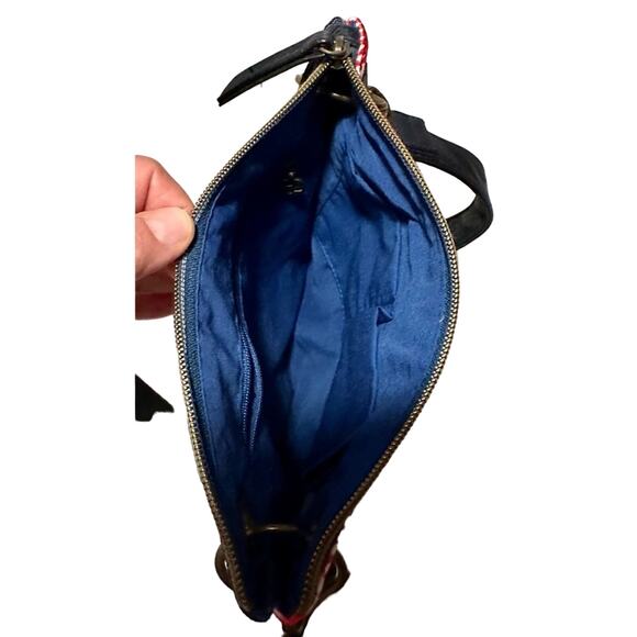 Desigual Cross Body Shoulder Bag Purse Like NEW - Picture 4 of 4